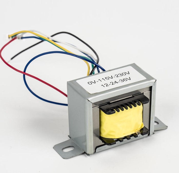 Dans quelles industries et équipements les transformateurs élévateurs sont-ils couramment utilisés ?